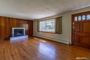 11 Hickory Ln, Farmington, CT 06032 - Photo 5