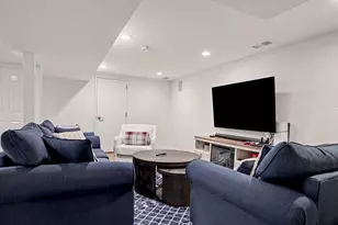 6 Nyselius Pl, Stamford, CT 06905 - Photo 25