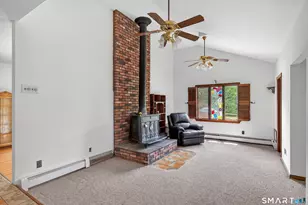 10 Horseshoe Dr, Danbury, CT 06811 - Photo 15