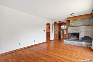 10 Horseshoe Dr, Danbury, CT 06811 - Photo 7