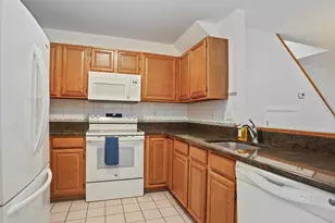 15 Perry Ave, Norwalk, CT 06850 - Photo 5