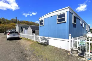 10 Donna St, Beacon Falls, CT 06403 - Photo 5