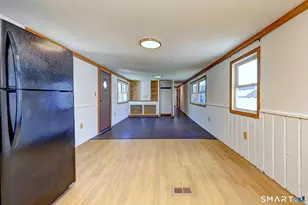 10 Donna St, Beacon Falls, CT 06403 - Photo 13