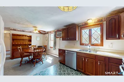 14 Carriage Drive, Enfield, CT 06082 - Photo 5