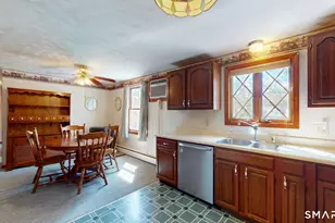 14 Carriage Dr, Enfield, CT 06082 - Photo 5