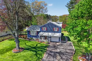 22 Magnolia Dr, East Hartford, CT 06118 - Photo 3