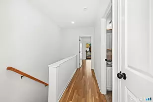 17 Dolsen Pl, Stamford, CT 06901 - Photo 13