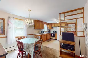 5 Pershing Rd, Windsor Locks, CT 06096 - Photo 7