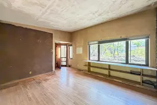136 Forest Rd, Milford, CT 06461 - Photo 5