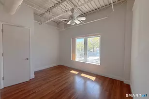 1139 Post Rd, Fairfield, CT 06824 - Photo 9
