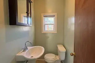 366 Dover St, Bridgeport, CT 06610 - Photo 5