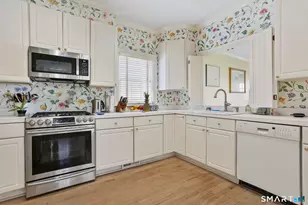 5 Yarmouth Rd, Norwalk, CT 06853 - Photo 9