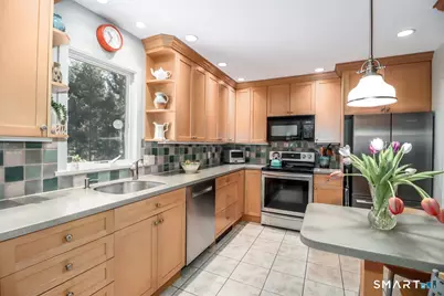 36 Down River Road, New Canaan, CT 06840 - Photo 13