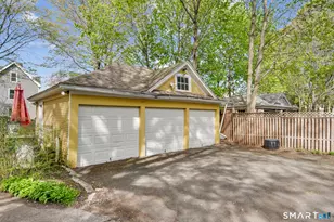 327 Edgewood Ave, New Haven, CT 06515 - Photo 5