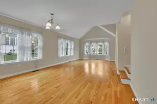 24 Lantern Ln, Vernon, CT 06066 - Photo 5