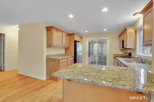24 Lantern Ln, Vernon, CT 06066 - Photo 7