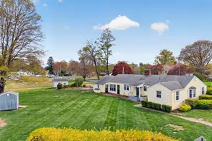 46 Lynde St, Old Saybrook, CT 06475 - Photo 5