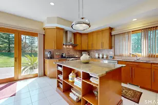 44 Chippenwood Ln, Bristol, CT 06010 - Photo 7