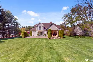 44 Chippenwood Ln, Bristol, CT 06010 - Photo 3