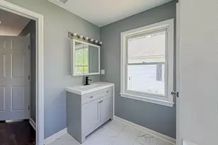 891 Evers St Ext, Bridgeport, CT 06610 - Photo 9