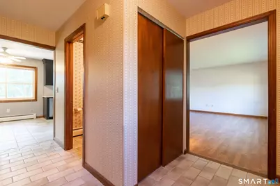 15 Kennedy Road, Windsor, CT 06095 - Photo 5