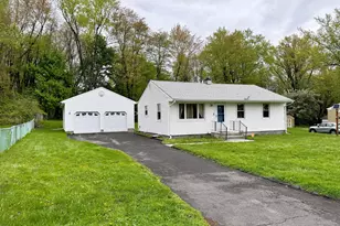 17 Cricket Rd, East Windsor, CT 06088 - Photo 3