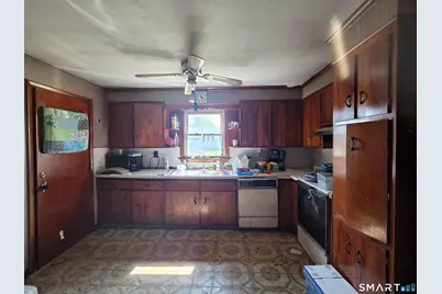 23 Dan Parker Drive, Waterbury, CT 06704 - Photo 1