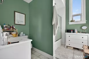 131 Bradley St, New Haven, CT 06511 - Photo 17
