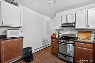 131 Bradley St, New Haven, CT 06511 - Photo 13