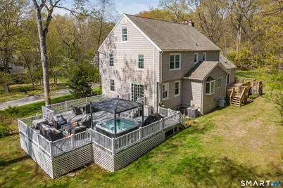 19 Crabapple Lane, Newtown, CT 06470 - Photo 3