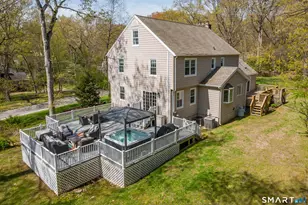 19 Crabapple Ln, Newtown, CT 06470 - Photo 3