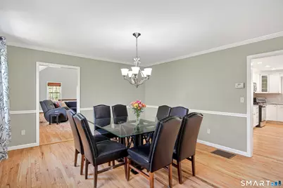 19 Crabapple Lane, Newtown, CT 06470 - Photo 11