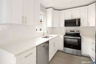 91 Taft Point, Waterbury, CT 06701 - Photo 9