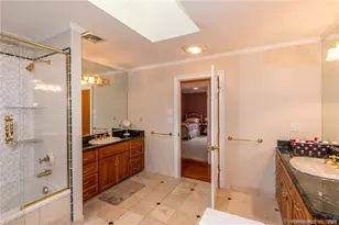 15 Sand Hill Rd, Simsbury, CT 06089 - Photo 11