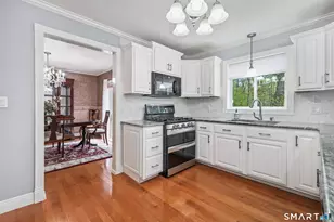 81 Amanda Ln, Naugatuck, CT 06770 - Photo 5