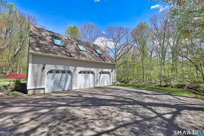 81 Amanda Lane, Naugatuck, CT 06770 - Photo 3