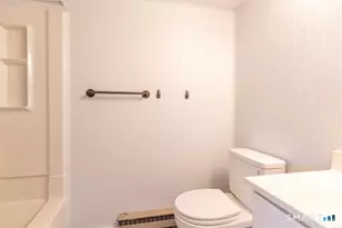 3 Pebblestone Cir, Suffield, CT 06078 - Photo 7