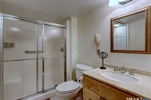 18 Gaylor Dr, Monroe, CT 06468 - Photo 5