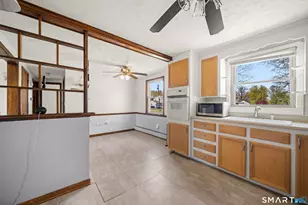 38 Parky Dr, Enfield, CT 06082 - Photo 5