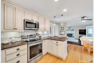 15 Cornfield Lane, Madison, CT 06443 - Photo 17