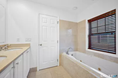 160 Glenbrook Road #2B, Stamford, CT 06902 - Photo 9