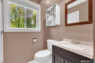 41 Hemingway St, Plainville, CT 06062 - Photo 27