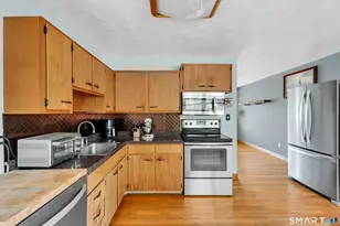 41 Hemingway St, Plainville, CT 06062 - Photo 9