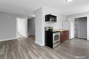 614 Earl Ave, Bridgeport, CT 06606 - Photo 3