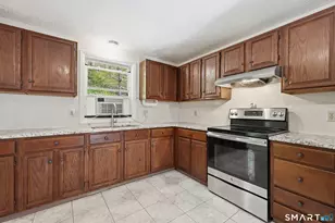 102 Metacomet Rd, Plainville, CT 06062 - Photo 13