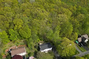 102 Metacomet Rd, Plainville, CT 06062 - Photo 33