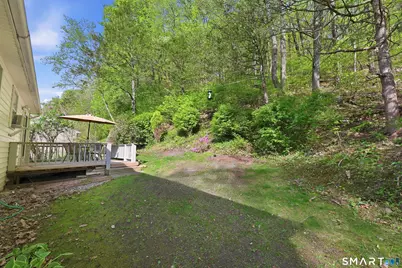 102 Metacomet Road, Plainville, CT 06062 - Photo 31