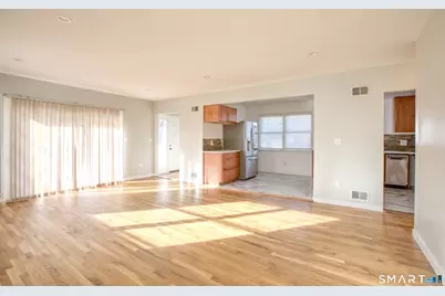 24 Hollow Wood Lane, Greenwich, CT 06831 - Photo 5
