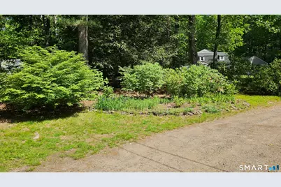 63 Moravia Road, Avon, CT 06001 - Photo 9