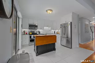 63 Woodbury Hl, Woodbury, CT 06798 - Photo 7